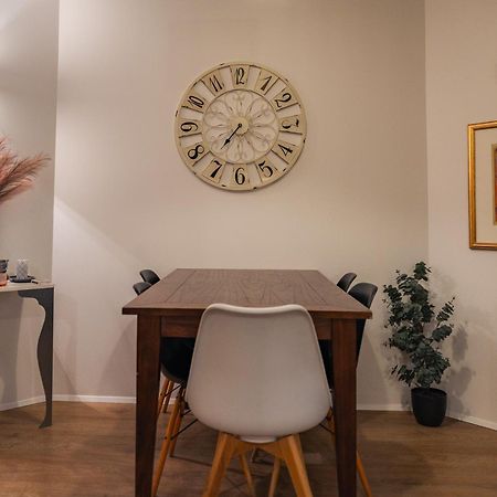 Hafnarstraeti 100, Downtown Apartment Akureyri Bagian luar foto